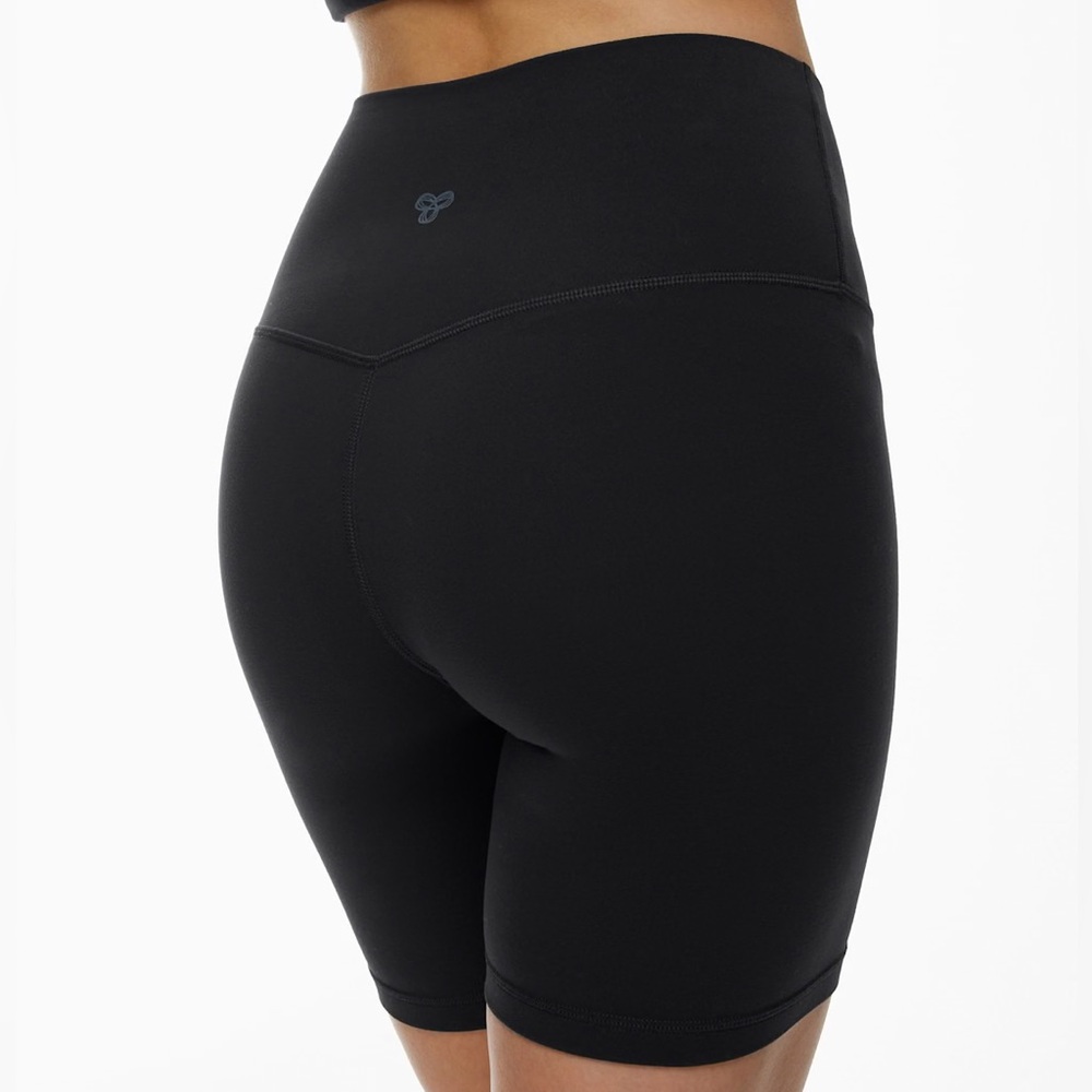 Tnalife Cheeky Hi-rise 7" Short ✧ Black ✧ Size S